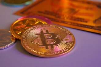 Bitcoin Miners Pivot to AI, Selling BTC to Fuel Transition