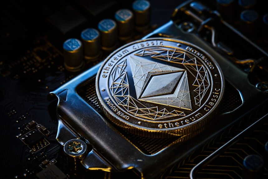 Judge Dismisses RICO Charges in Crypto Ponzi Case