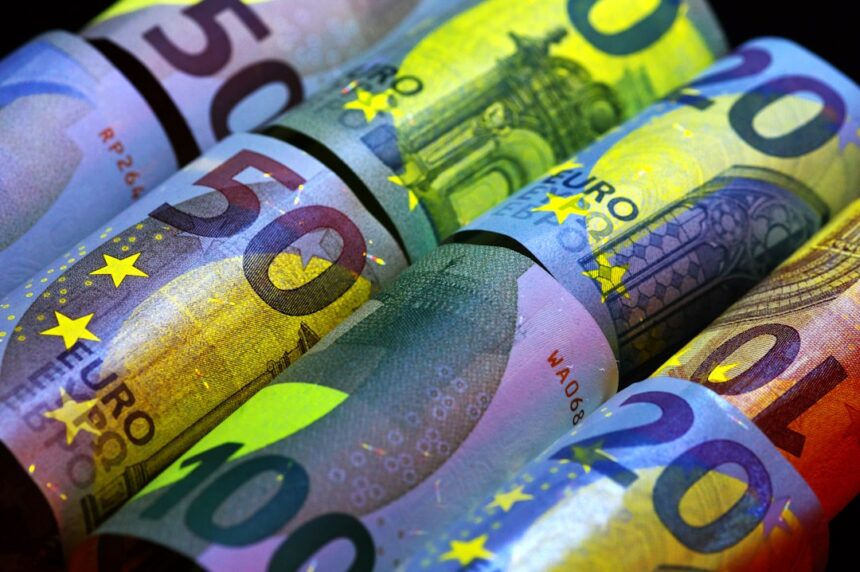 Monzo abandons US to double down on European expansion